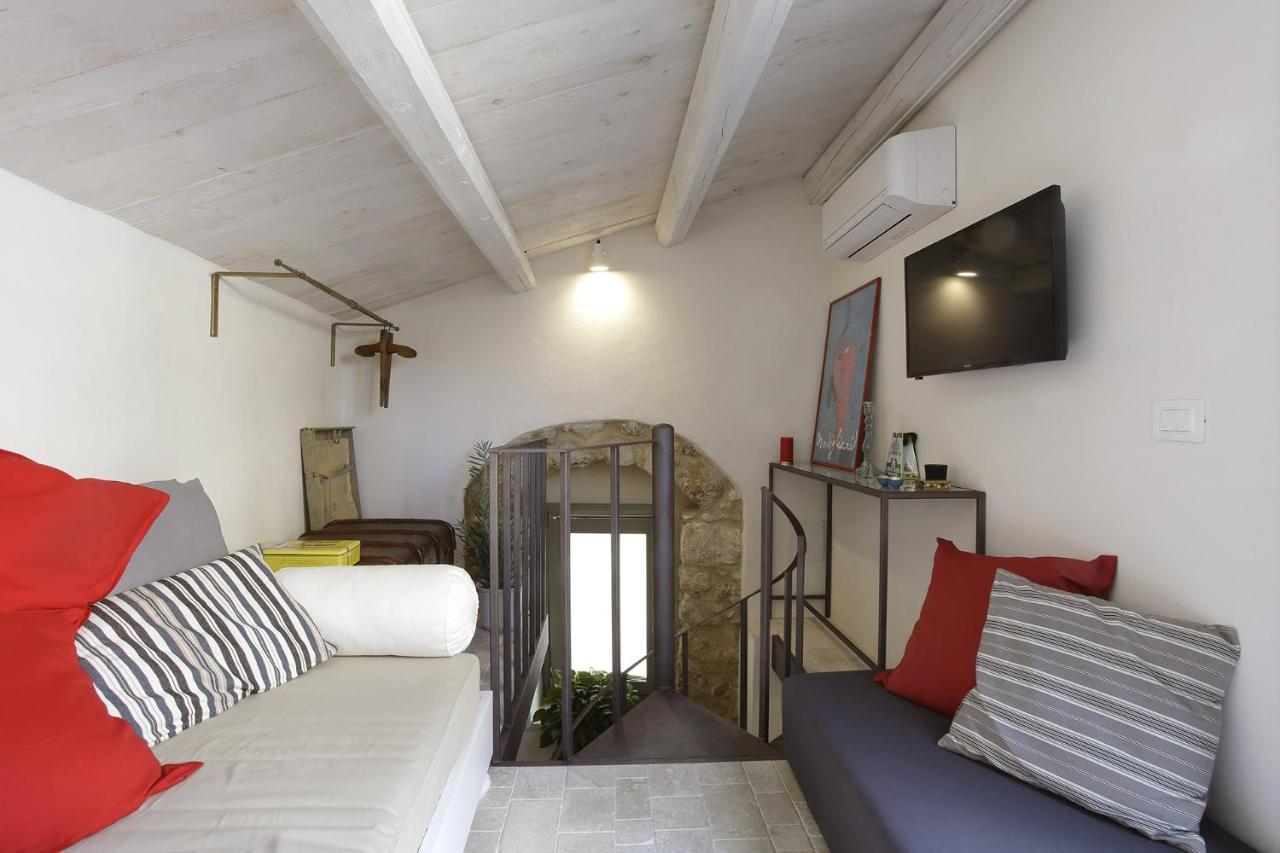 Nicotera Apartment