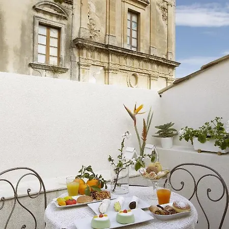 Nicotera Apartment Noto Exterior foto