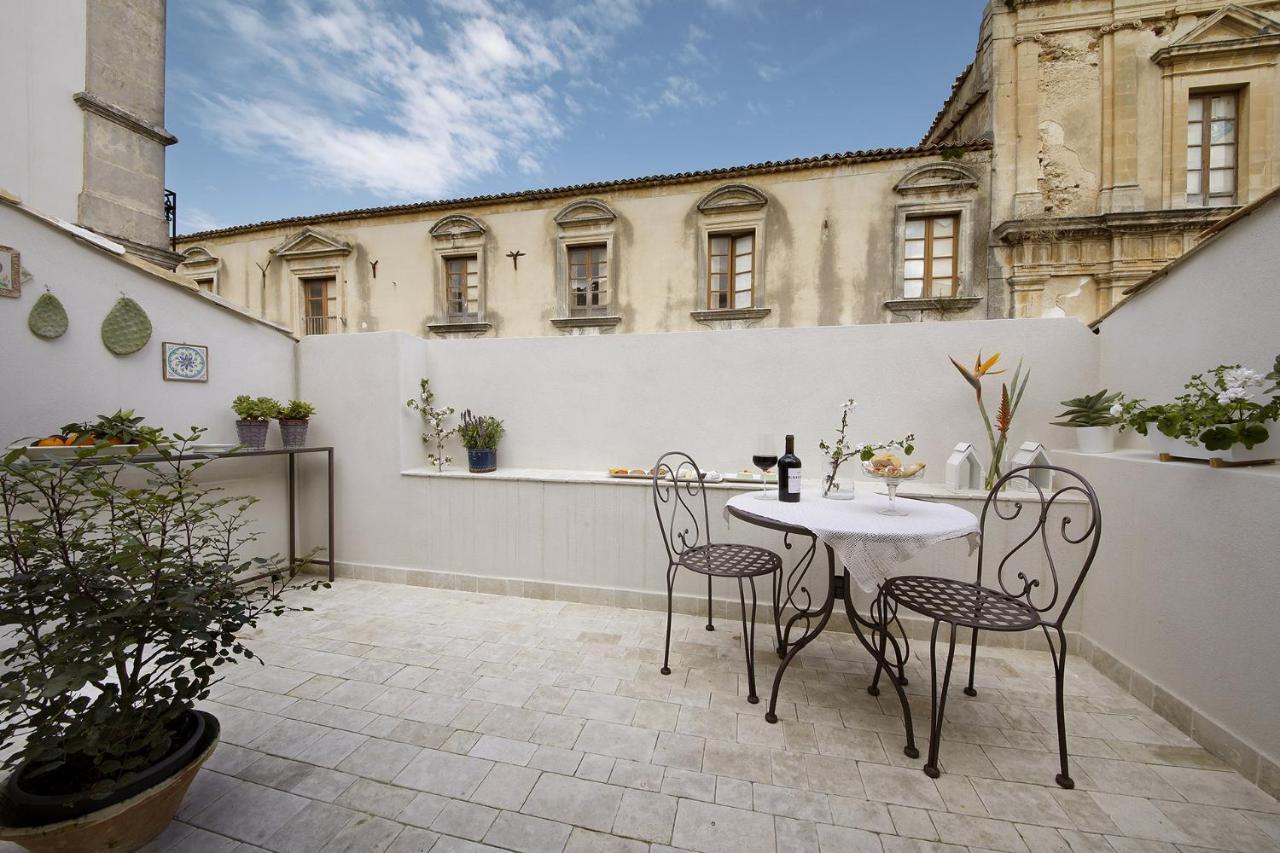 Nicotera Apartment Noto